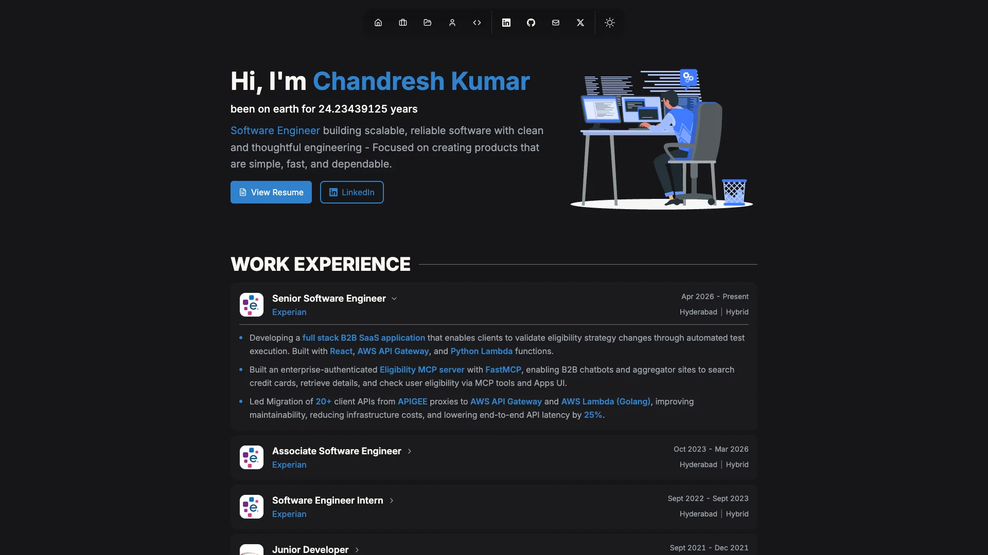 Portfolio introduction and current work experience in the dark theme